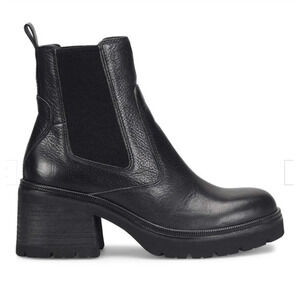 Sofft Jordie Chelsea Boots Lug Sole Black Leather Size 10 NWOB Chic Waterproof